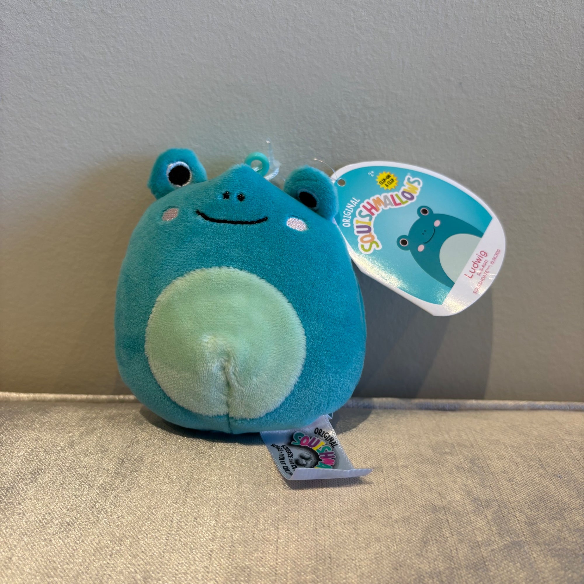 3.5” Clip Ludwig the Frog by Squishmallows - 1