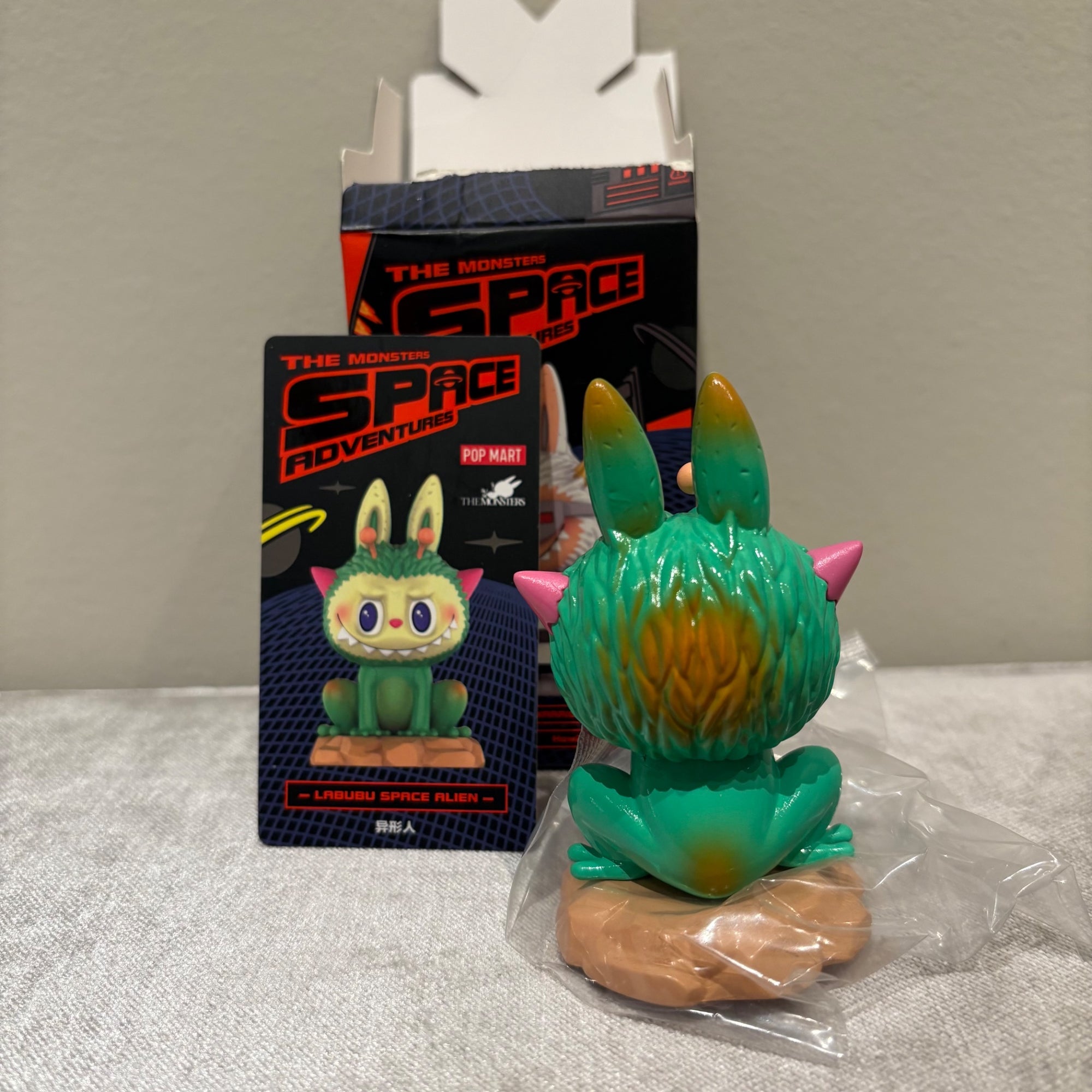 Labubu Space Alien - The Monsters Space Adventure by POP MART - 1