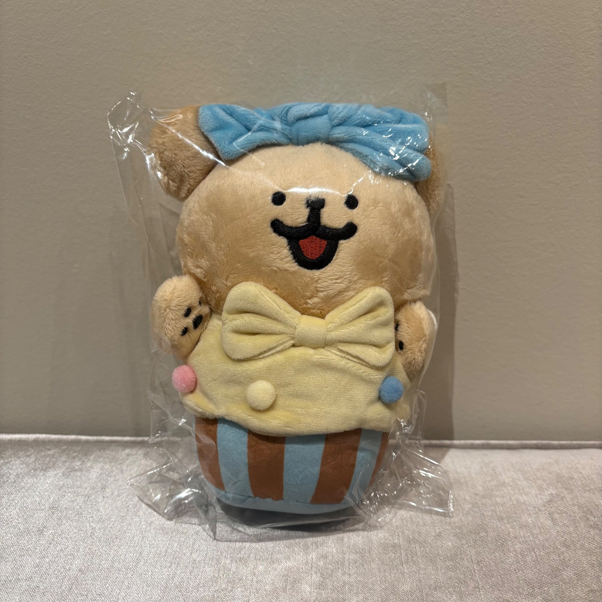 Cupcake Plush - Lucky Kuji Prize by Maltese - 1