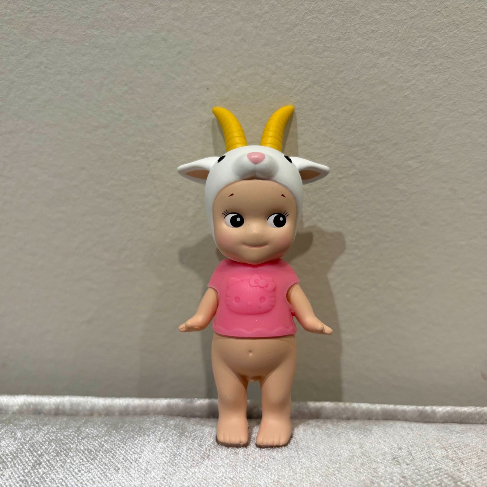 Goat (comes with removable shirt) - Animal Series 4 by Sonny Angel - 1