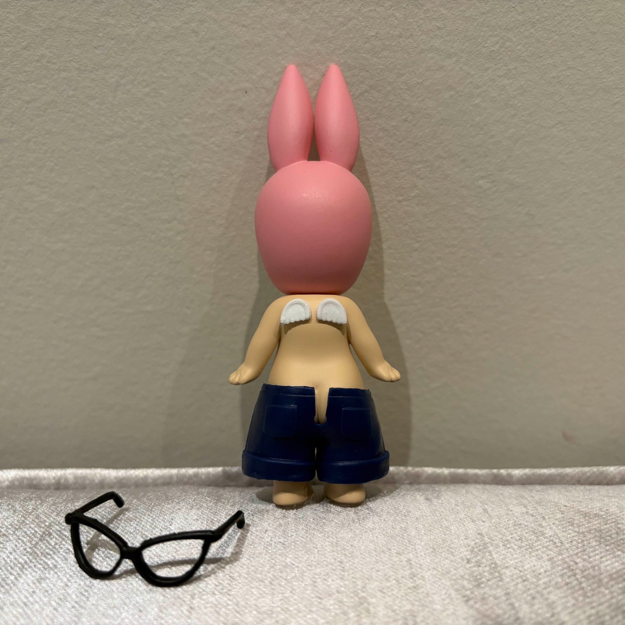 Rabbit (comes with removable shorts/glasses) - Animal Series 1 by Sonny Angel - 1