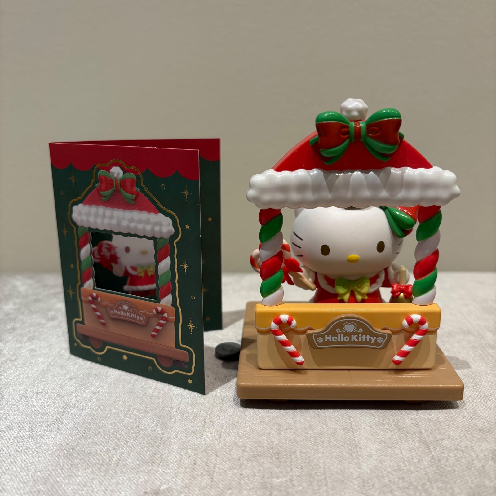 Hello Kitty - Sanrio Christmas Market Train Celebration by TOP TOY - 1