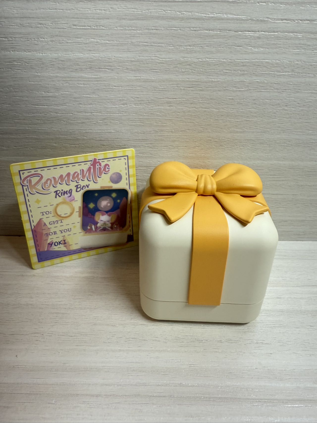 Yoki - Popmart Romantic Ring Box Series 1  - 1