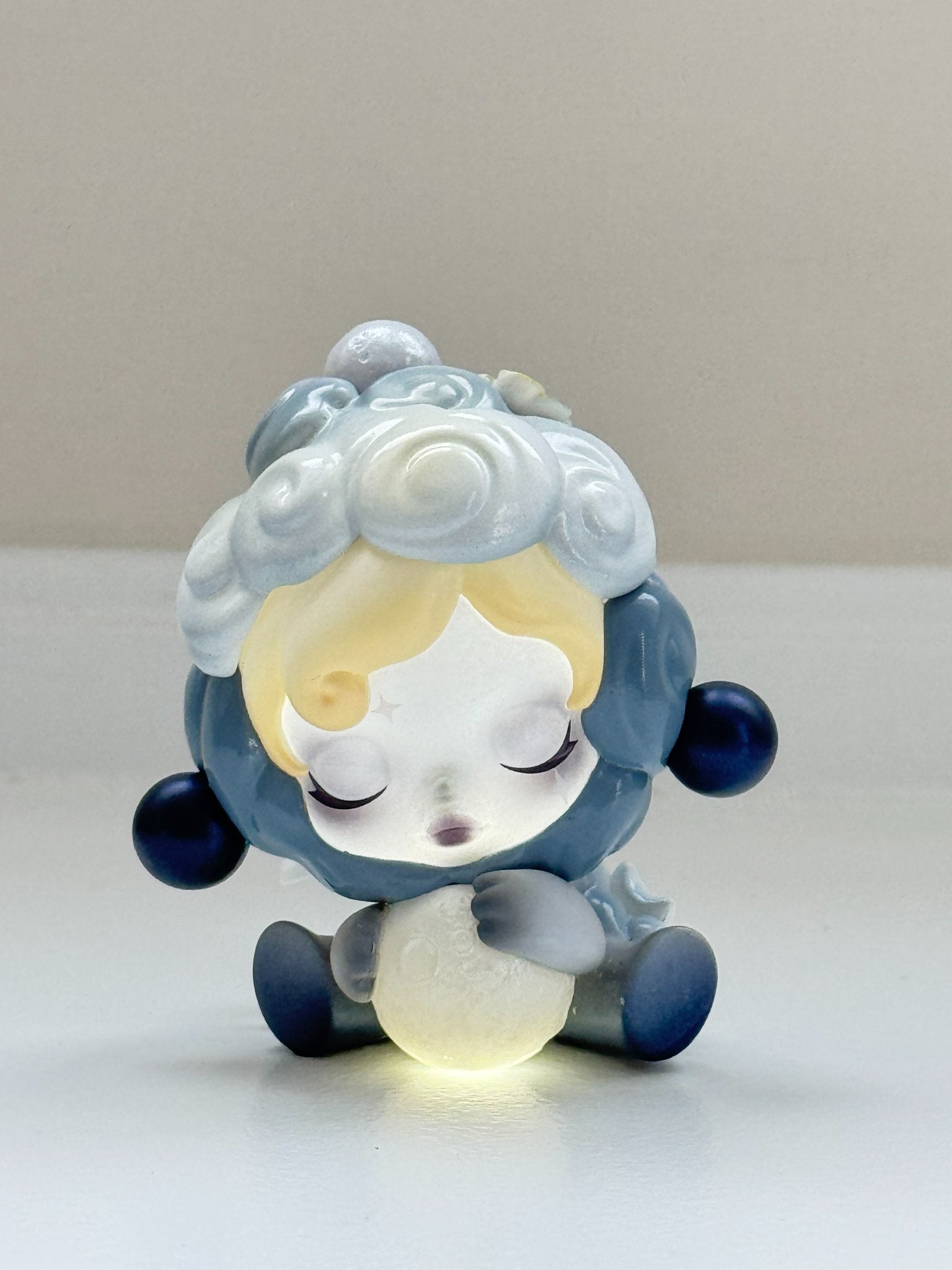 The Moon - SKULLPANDA The Ink Plum Blossom Series by POP MART - 1