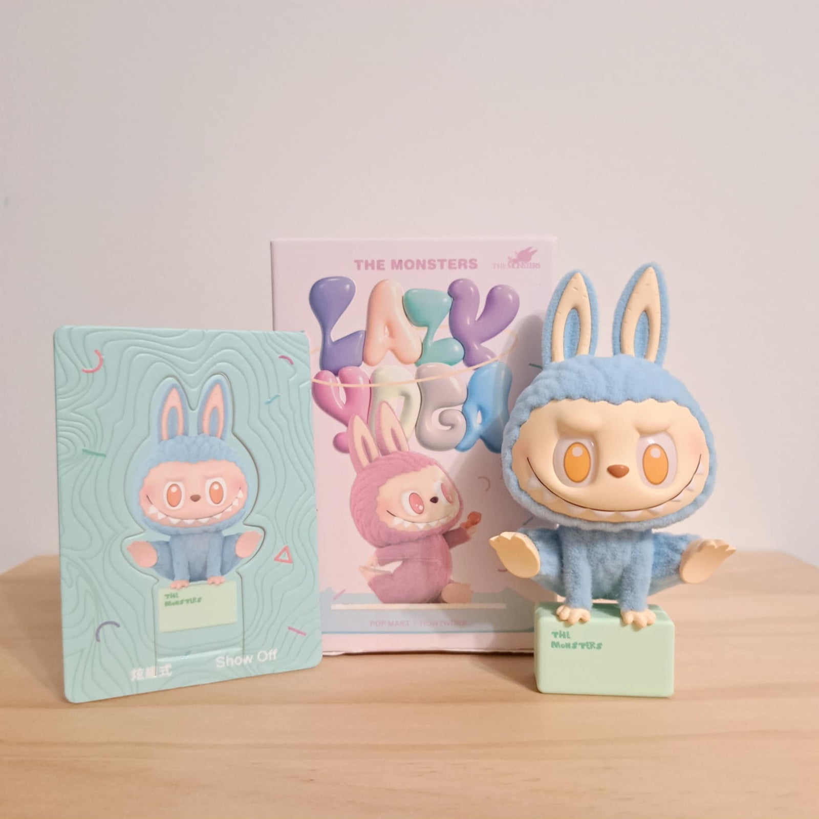 Show Off Labubu - Lazy Yoga Series - The Monsters Pop Mart - 1