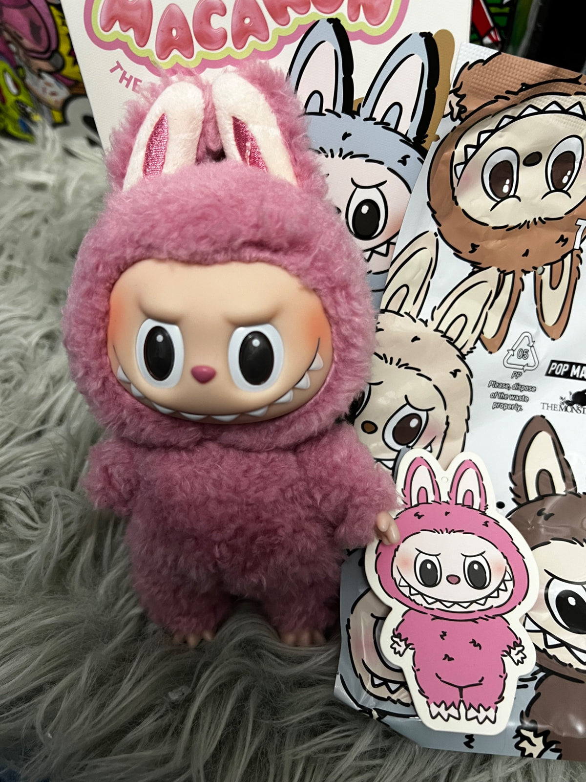 Labubu Lychee Berry - Labubu THE MONSTERS - The Exciting Macarons Vinyl Face Plush - Pop Marr - 1