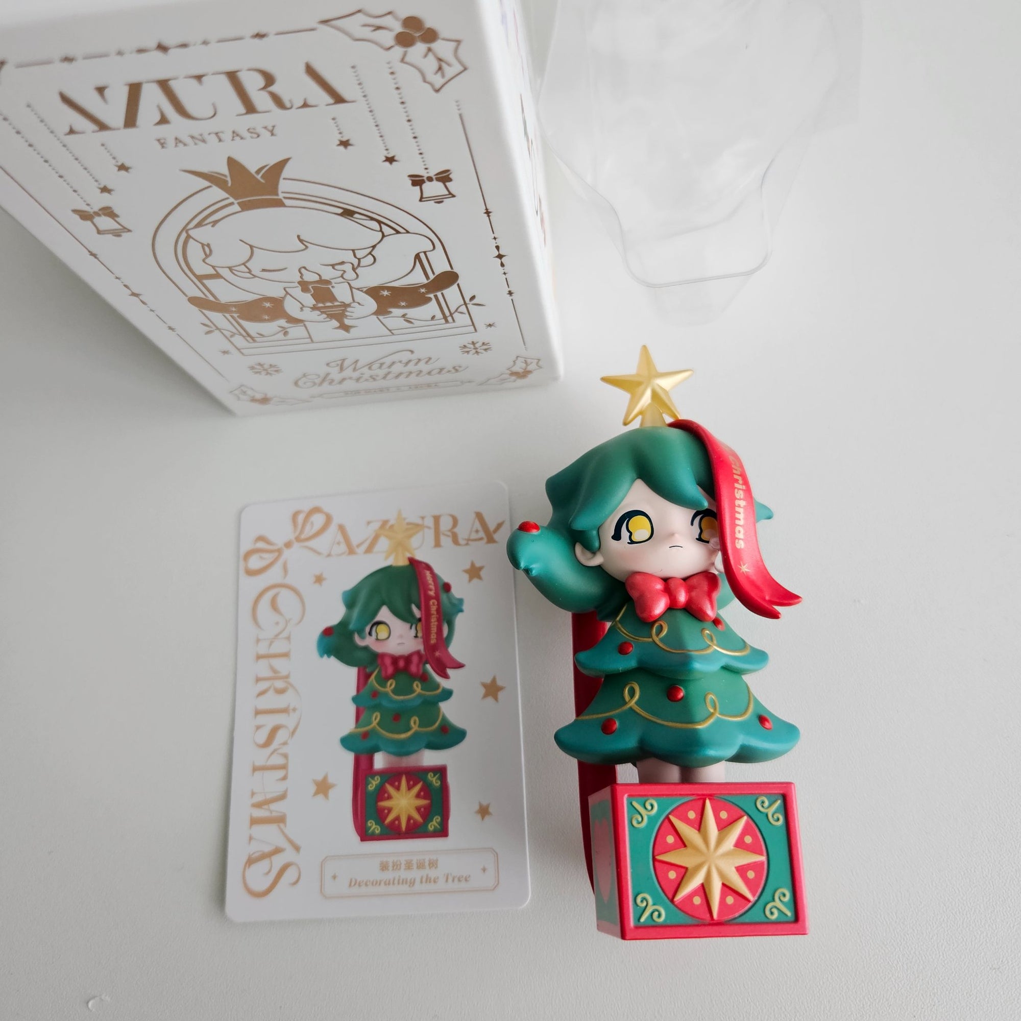 Decorating the Tree - Azura Warm Christmas Series by POP MART - 1