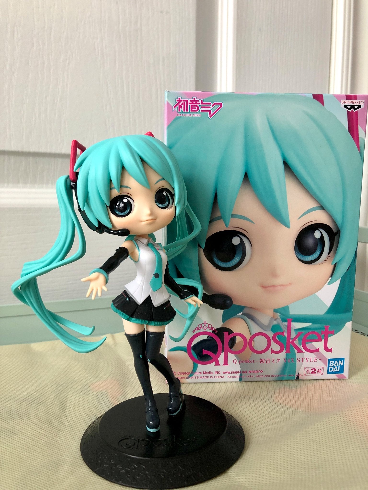 Hatsune Miku V4X (Ver. A) - Vocaloid Q Posket Figure - Banpresto - 1