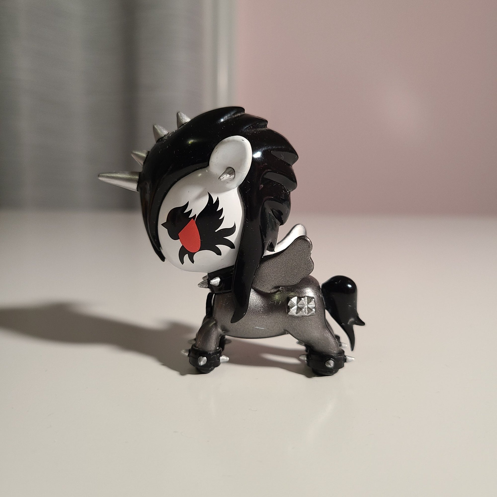 Thrasher (Chaser) - Unicorno Series 9 - by Tokidoki - 1