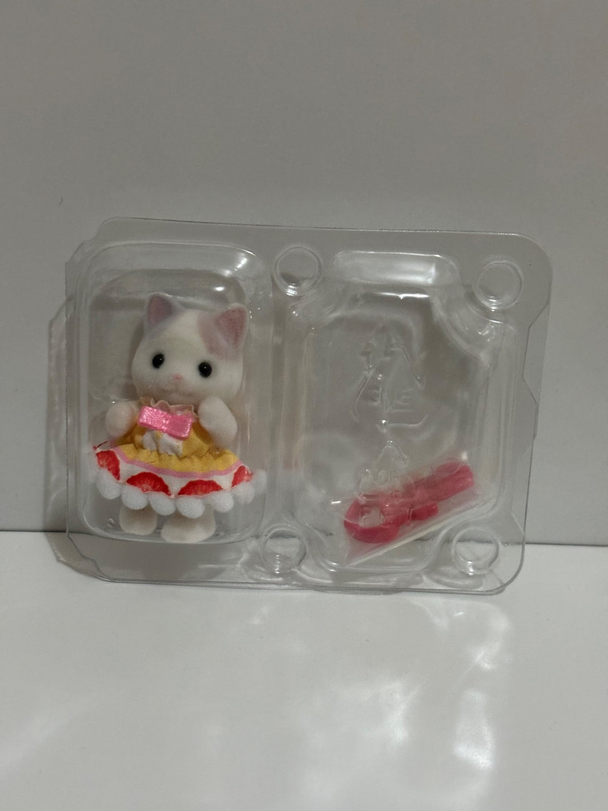 Mabel - Calico Critters Baking Baby Party - 1