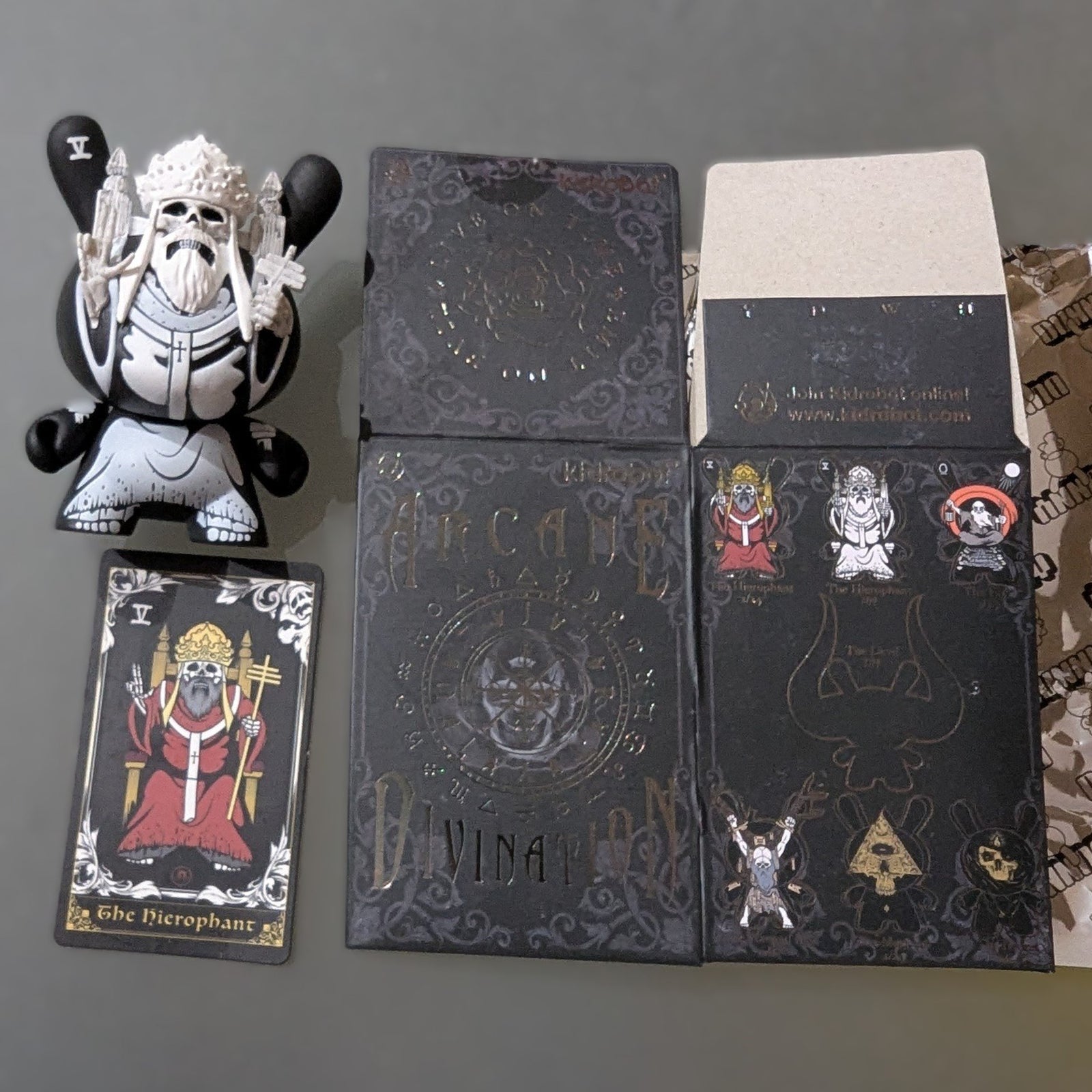 The Hierophant - Dunny Arcane Divination - Jon-Paul Kaiser ?/?? Chase - 1