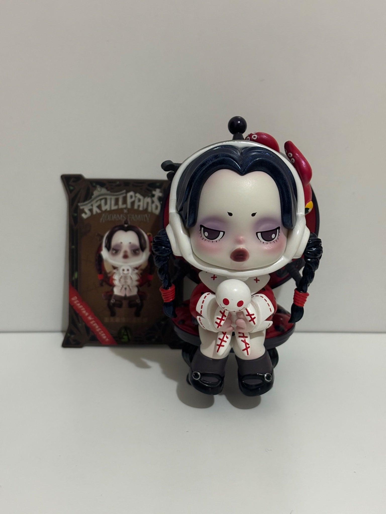 Deadpan Wednesday (Secret) - Skullpanda x Addams Family - 1