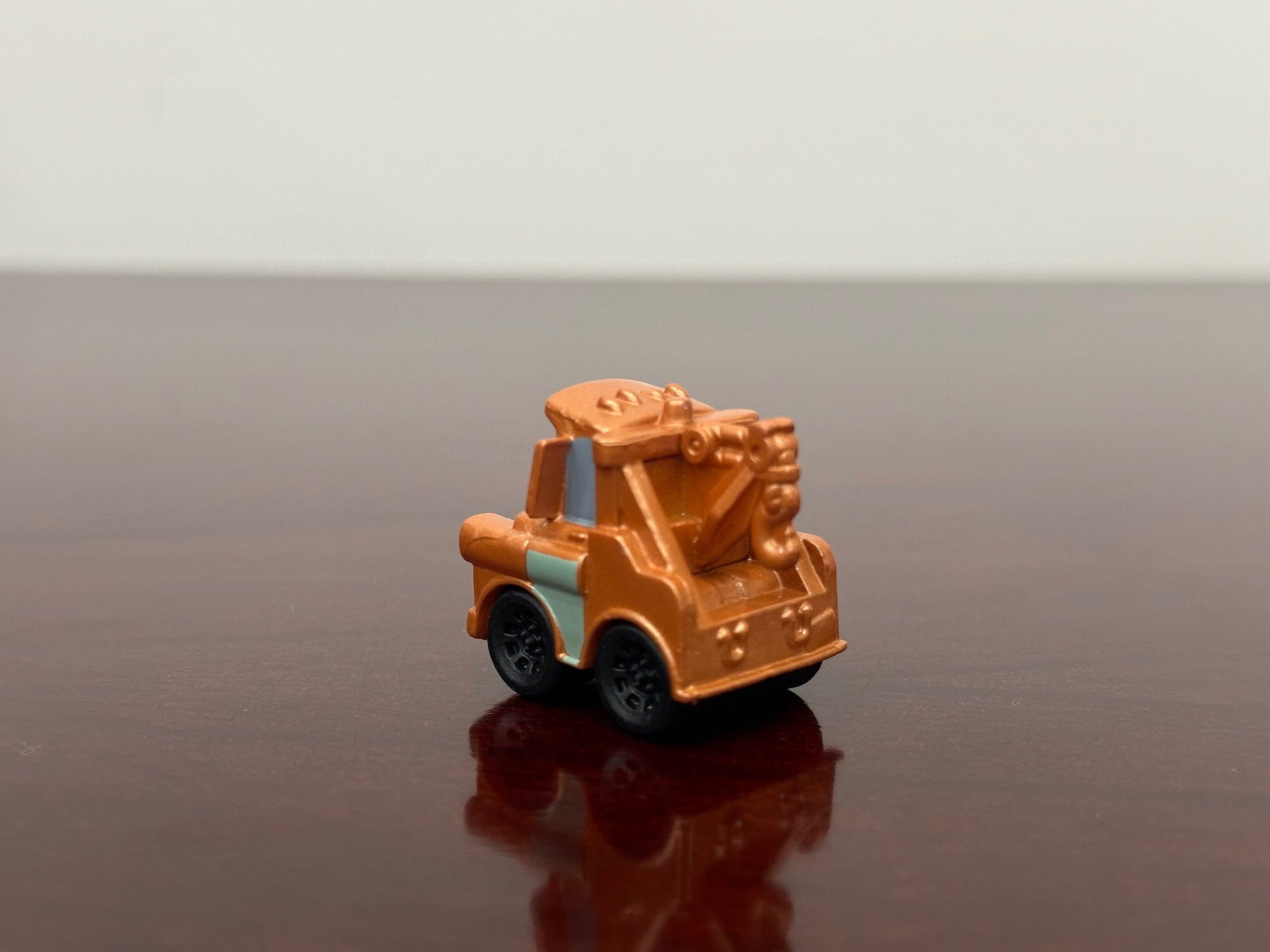 Mater (Rare) - Series 9 - Disney Doorables - 1