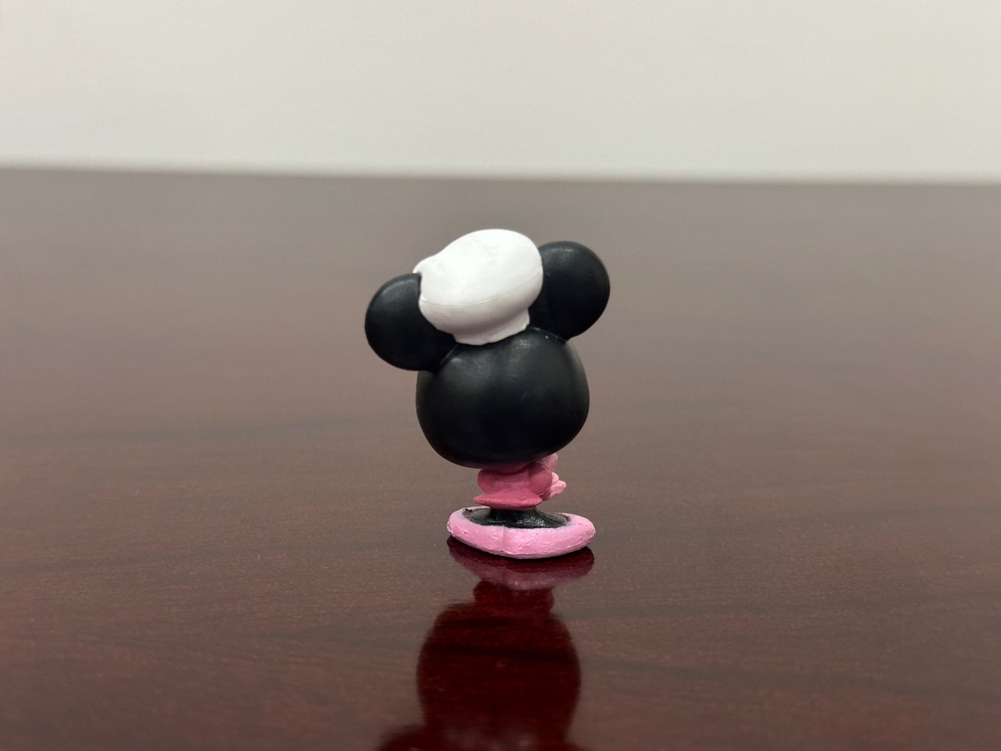 Minnie Mouse (Special Edition) - Series 8 - Disney Doorables - 1