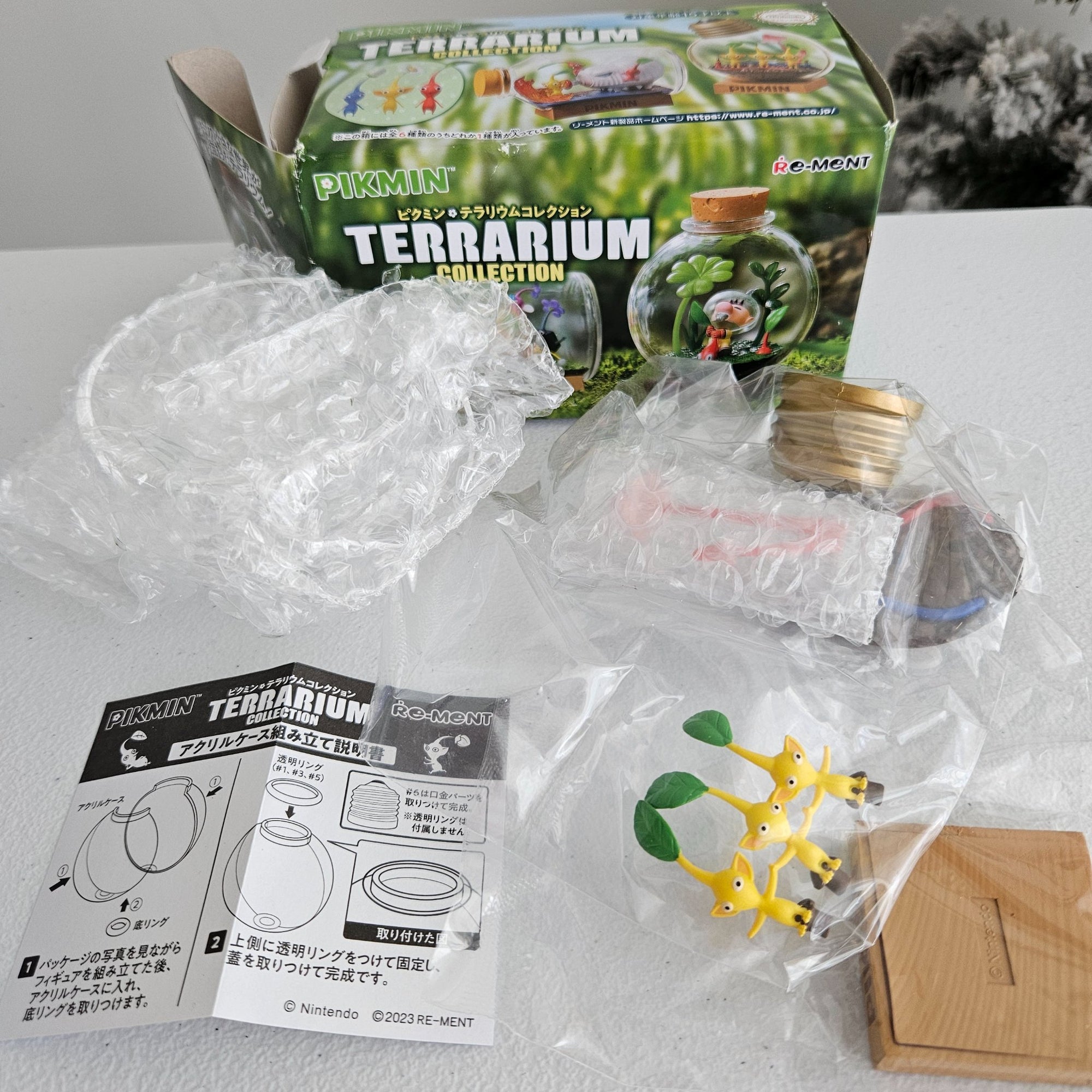 Leave the electricity - Re-Ment Pikmin Terrarium Series 1 by Nintendo - 1