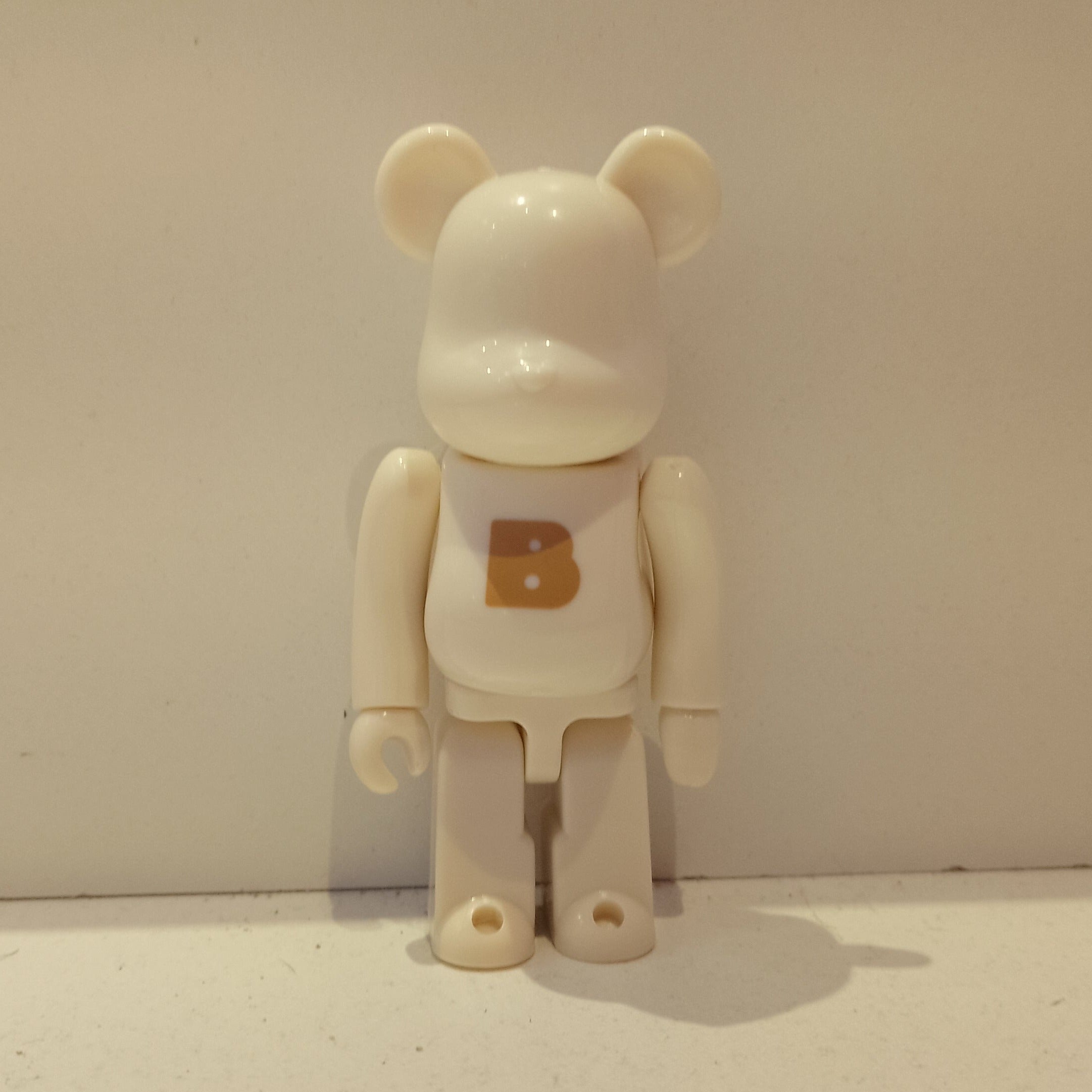 Basic B - Bearbrick Series 47 By Medicom - Mindzai Toy Shop