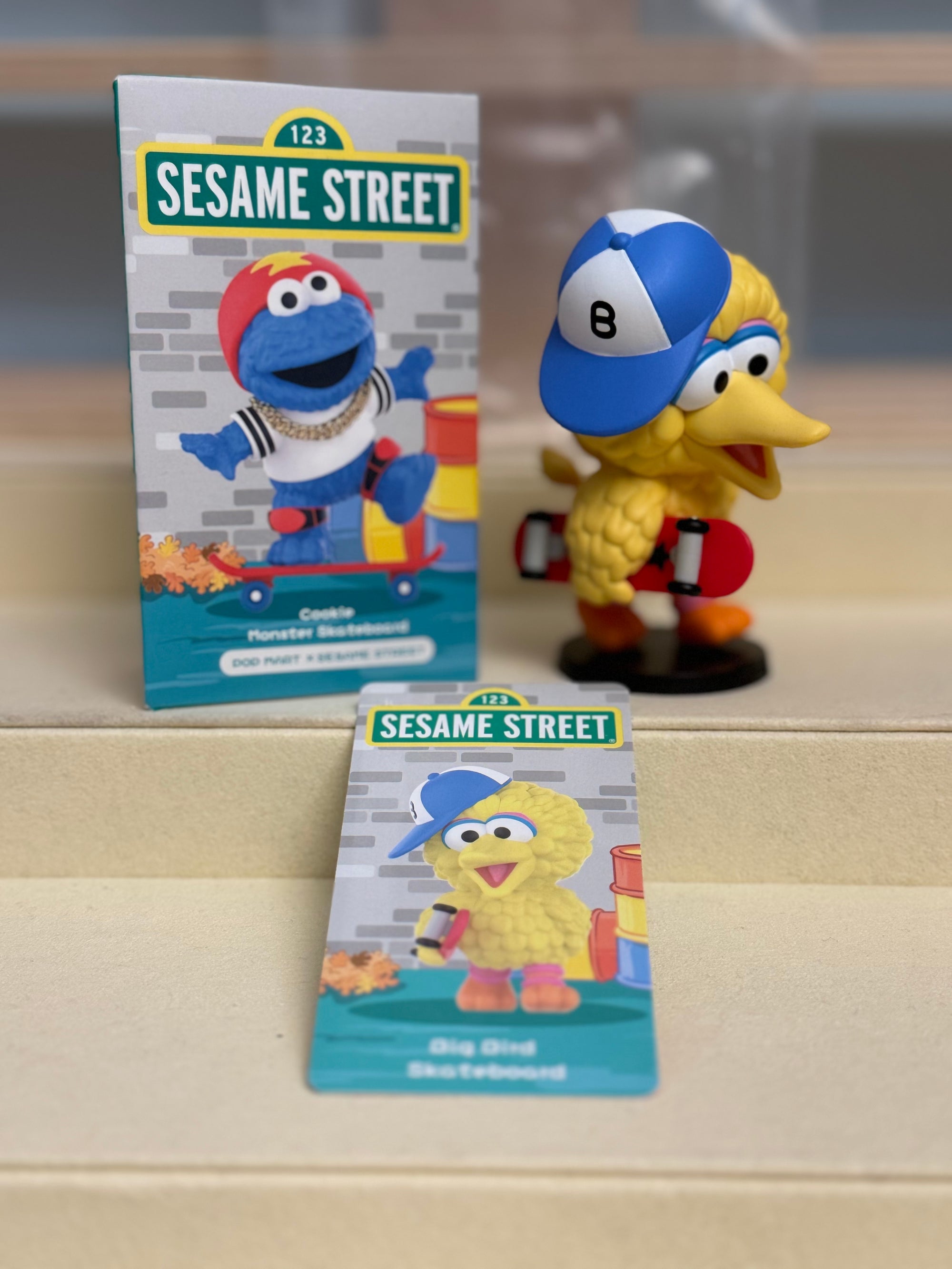 Big Bird Skateboard - Sesame Street - Pop Mart