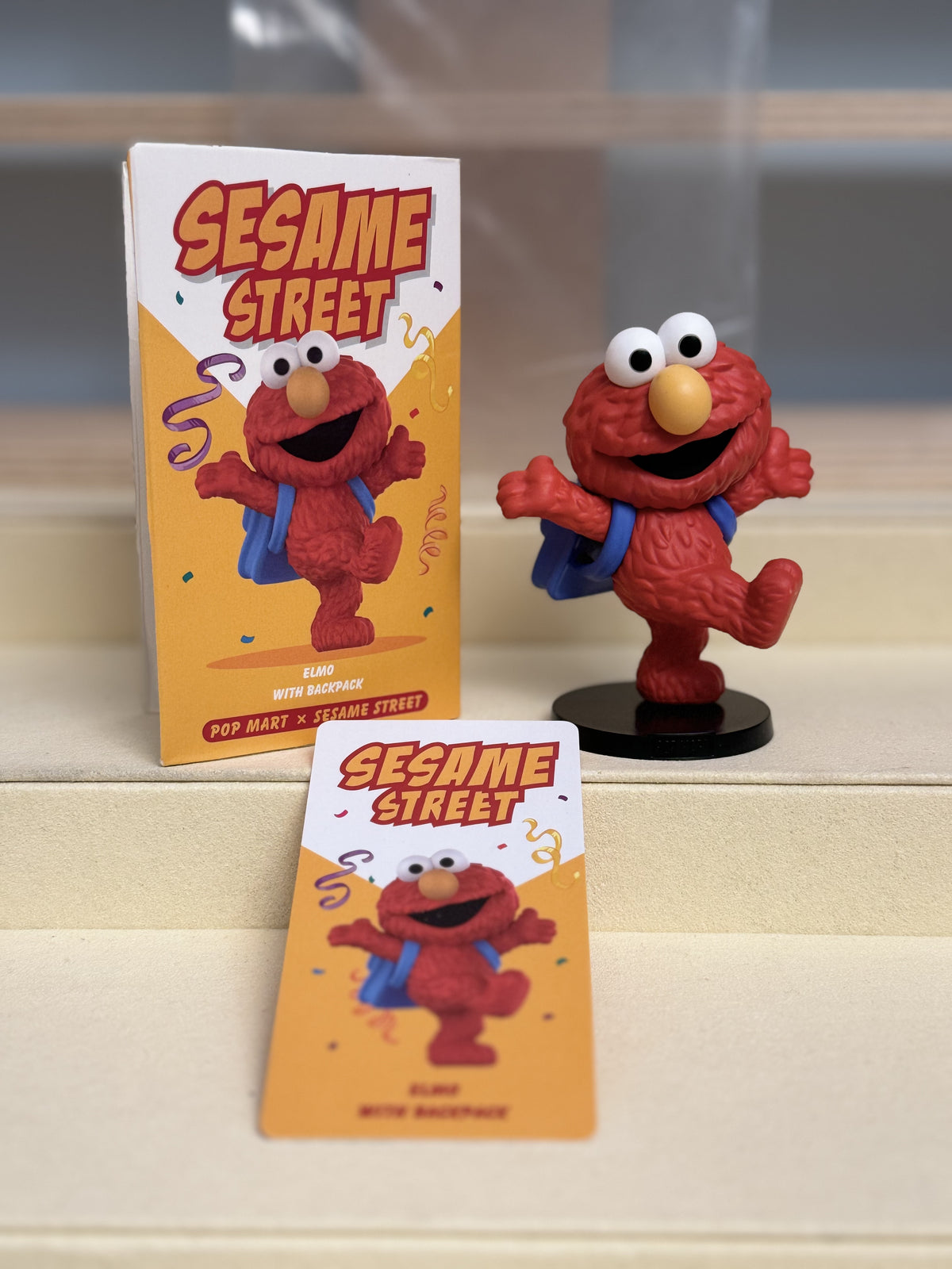 Elmo with Backpack - Sesame Street - Pop Mart