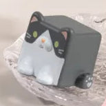 Sesame (Grey + White) - Square Cat Series by Choco Teddy