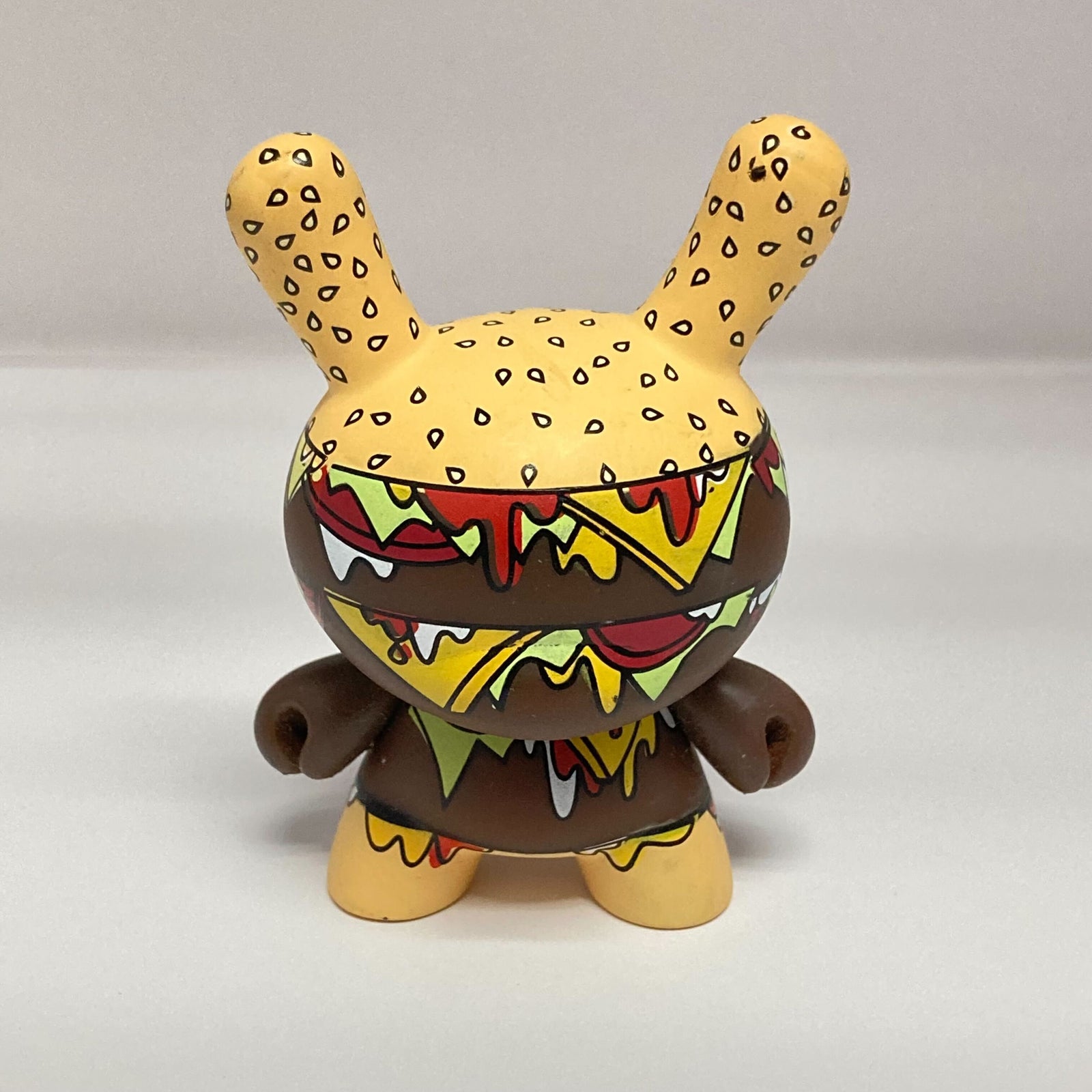 Burger Dunny - 12 Car Pile Up - Dunny Series 4 (Missing Condiment Accessory) by Kidrobot