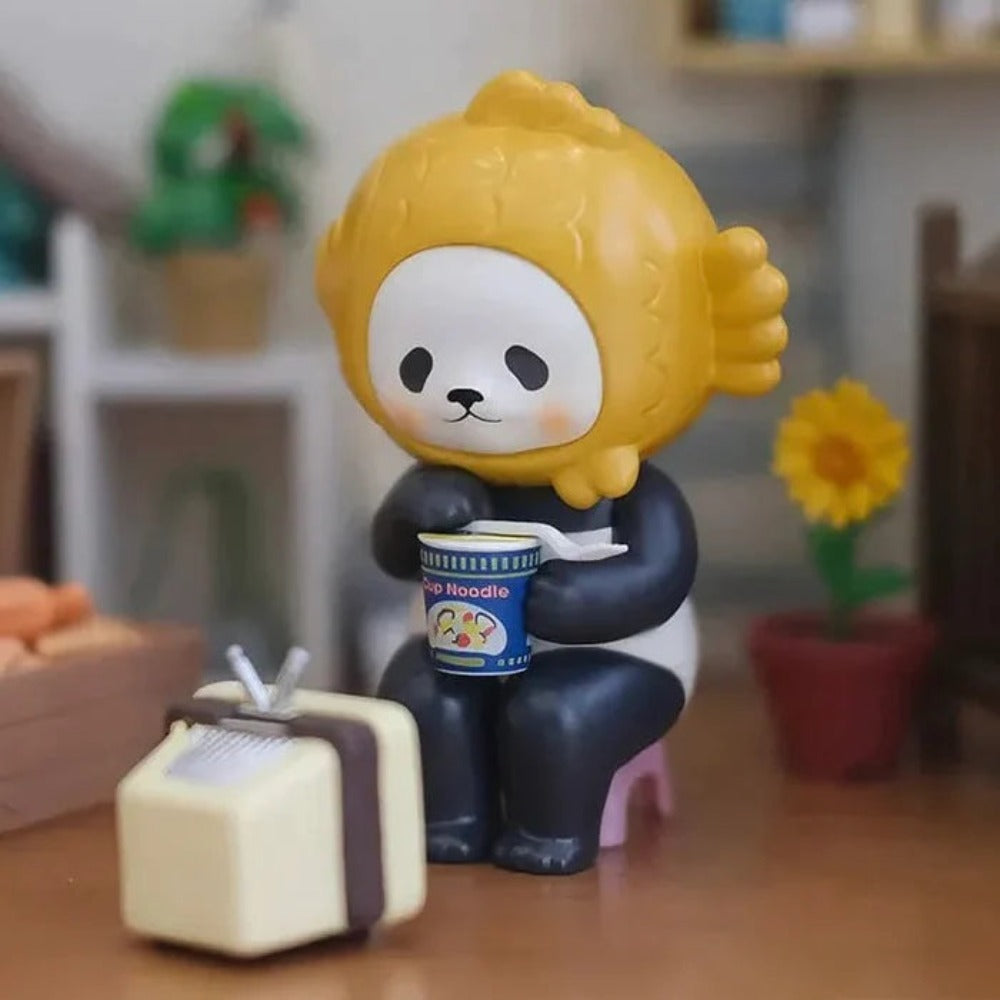 Cup Noodle TV - Mini Taiyaki Panda Series 2 Pan Pan&#39;s Theatre by PlanetBear