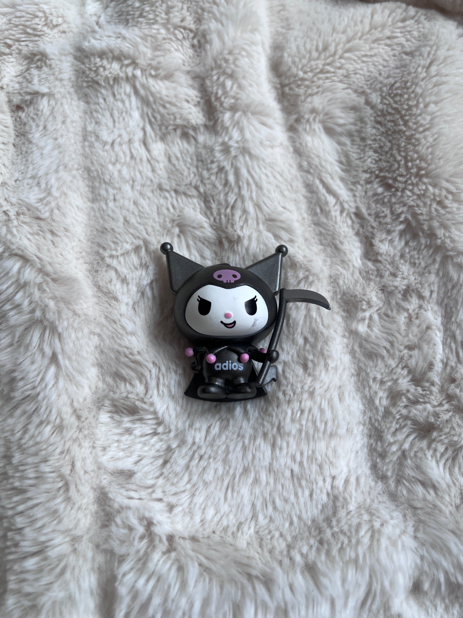 Tokidoki X Hello Kitty and Friends Series 1- Kuromi - 1