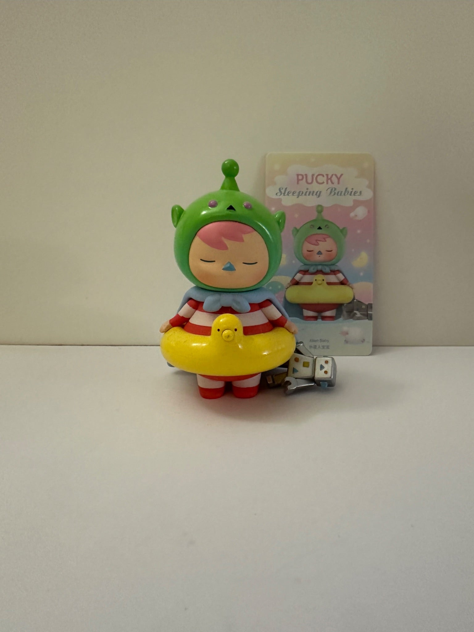 Alien Baby - Pucky Sleeping Babies - POPMART - 1