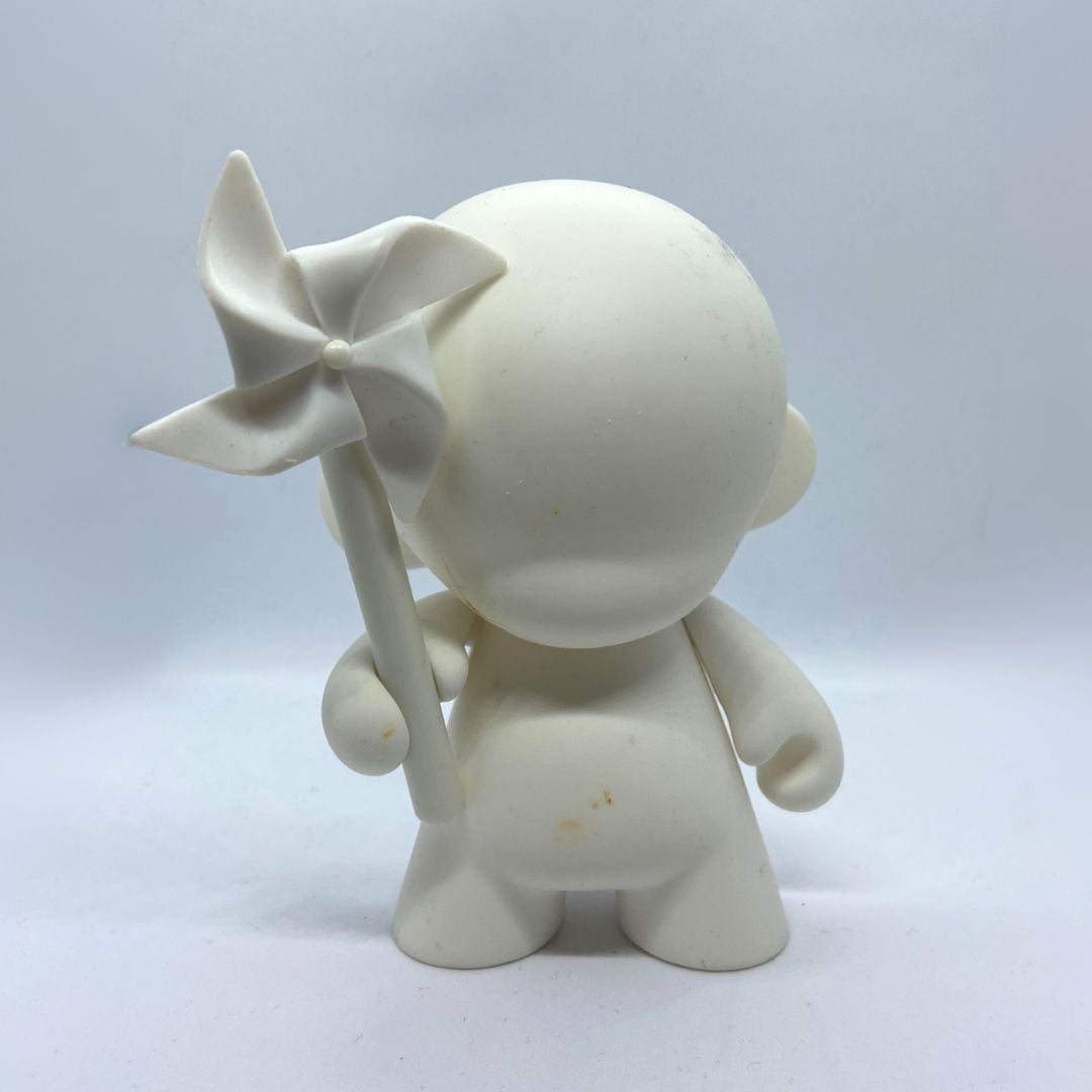 Munny - Kidrobot Do It Yourself Munny - 1