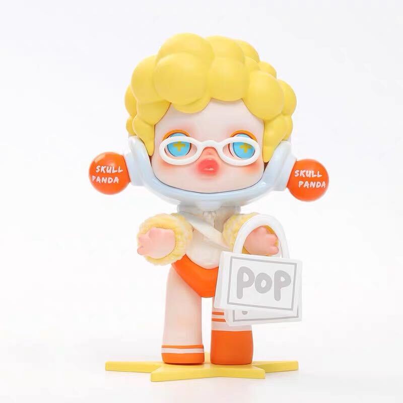 Shopaholic by SkullPanda x POP MART