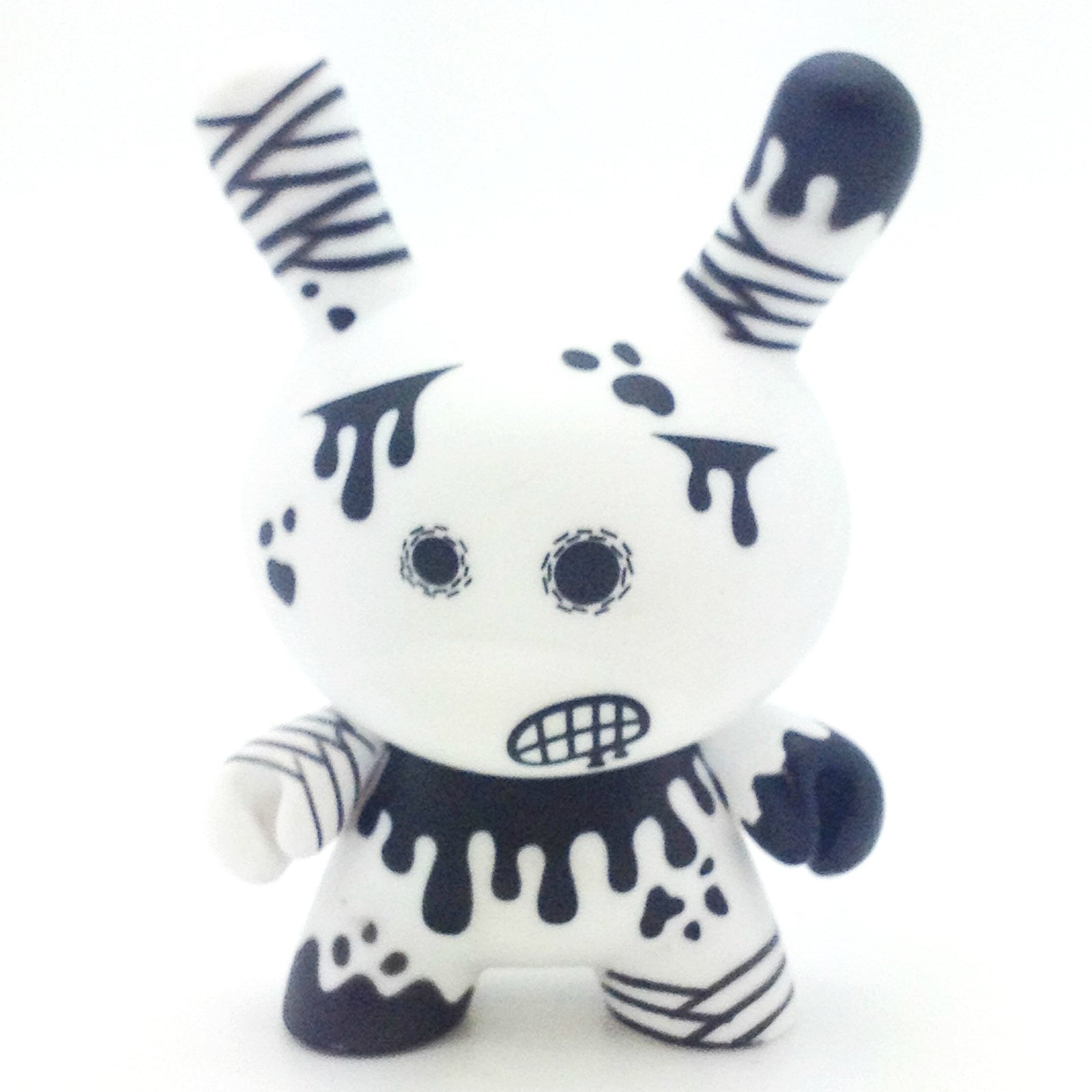 Ye Olde English Dunny Series - Uamou - Mindzai  - 1