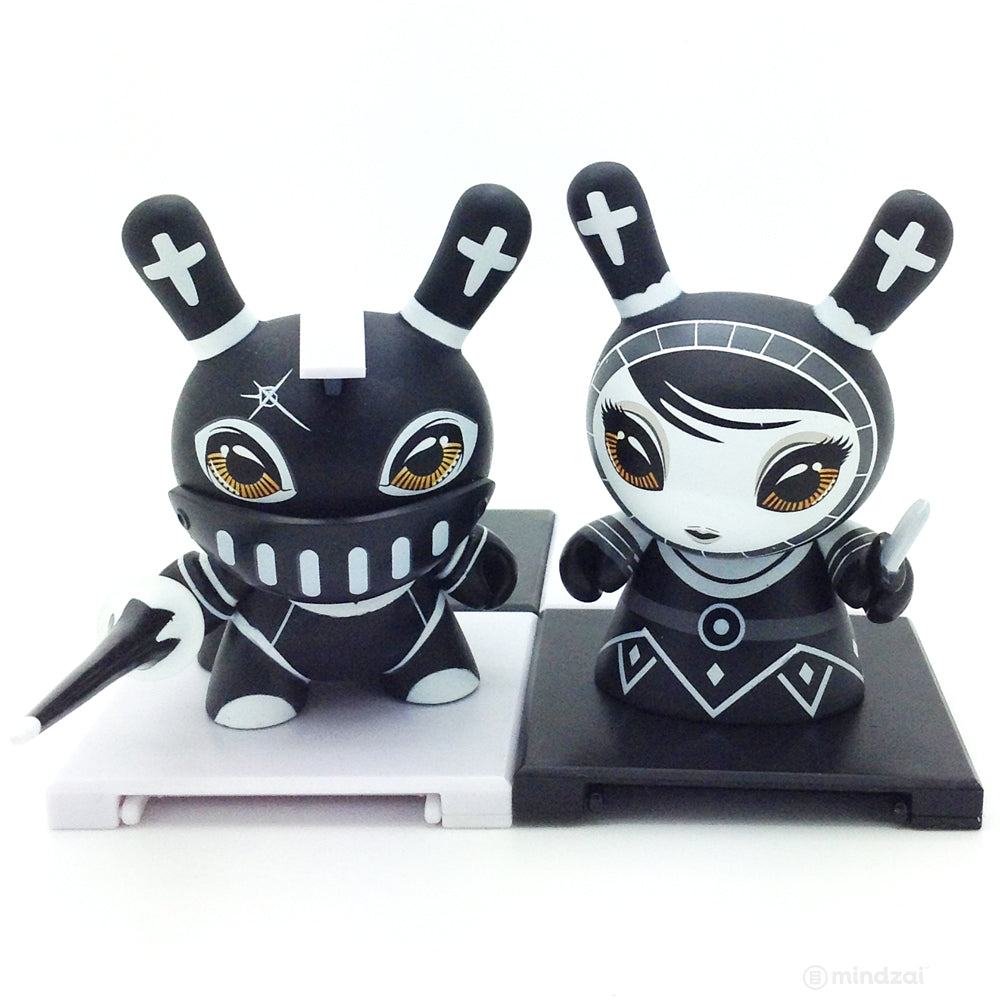 Shah Mat Dunny Chess Mini Series - Knight (Black) and Pawn (Set of 2)