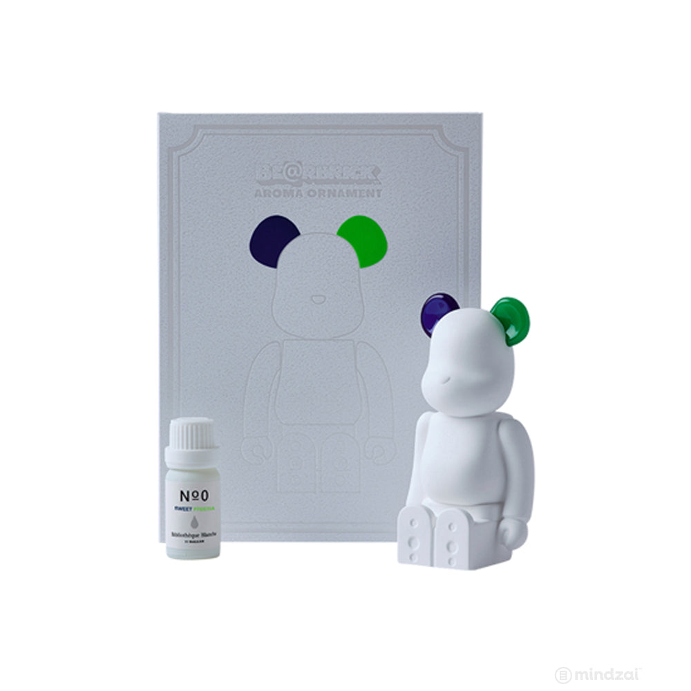 Bearbrick Aroma Ornament No.0 Color-W-Double NAVY/GREEN by Medicom Toy x Ballon